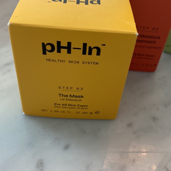 pH-In healthy skin system 3 step. - Picture 2 of 3